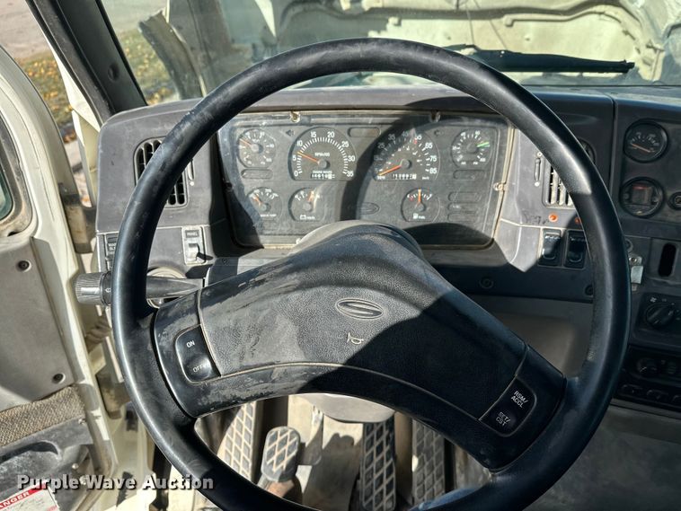 image for item DT6436 1999 Sterling L-Line truck cab and chassis