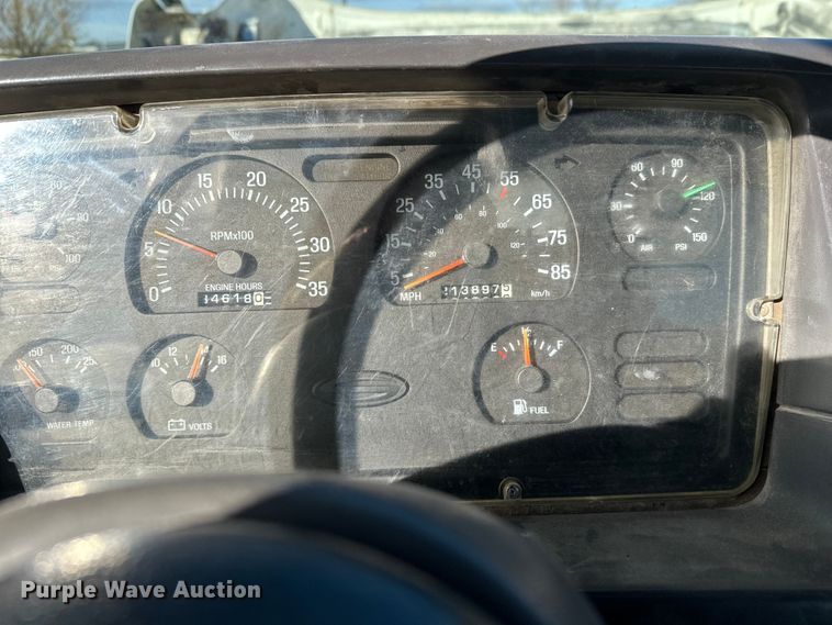 image for item DT6436 1999 Sterling L-Line truck cab and chassis