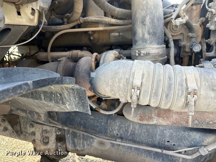 image for item DT6436 1999 Sterling L-Line truck cab and chassis