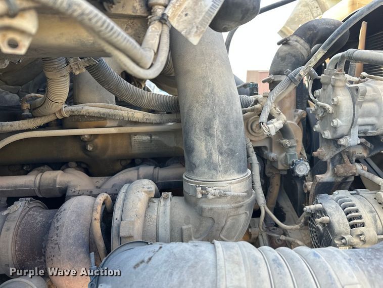 image for item DT6436 1999 Sterling L-Line truck cab and chassis