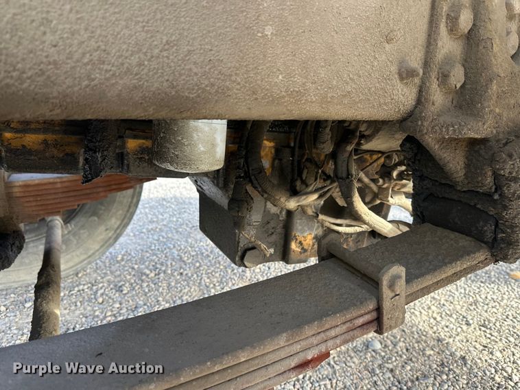 image for item DT6436 1999 Sterling L-Line truck cab and chassis