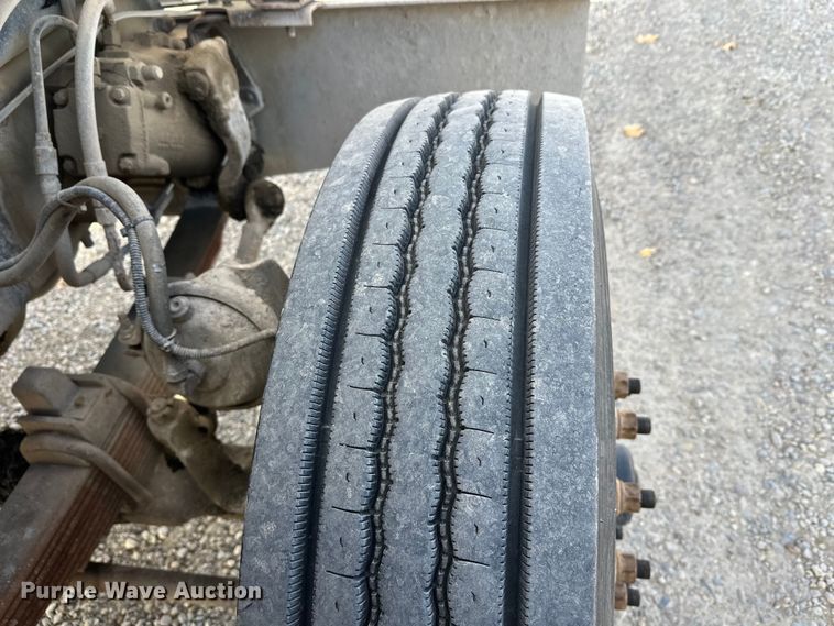 image for item DT6436 1999 Sterling L-Line truck cab and chassis