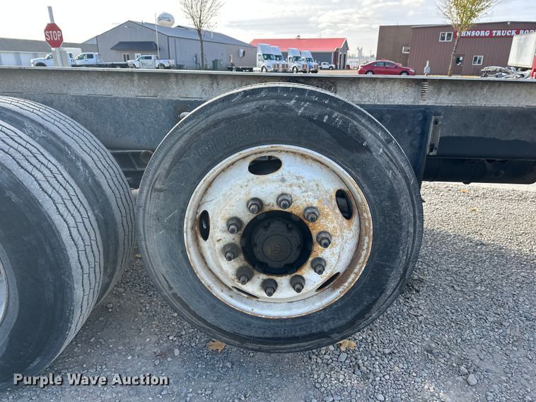 image for item DT6436 1999 Sterling L-Line truck cab and chassis