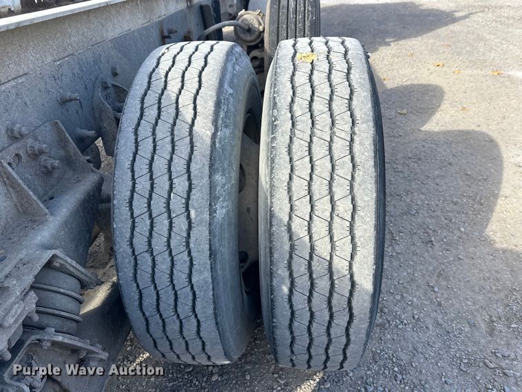 image for item DT6436 1999 Sterling L-Line truck cab and chassis