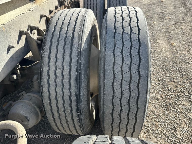 image for item DT6436 1999 Sterling L-Line truck cab and chassis