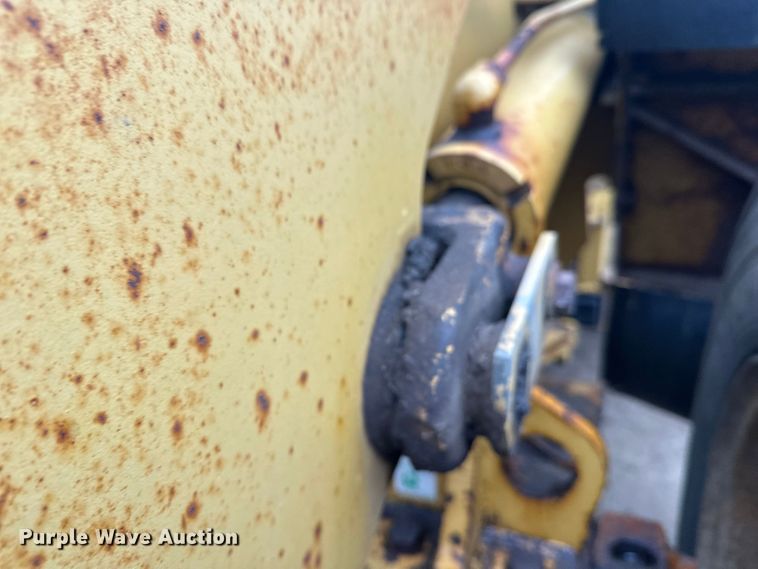 image for item DT6439 1995 Caterpillar 938F wheel loader