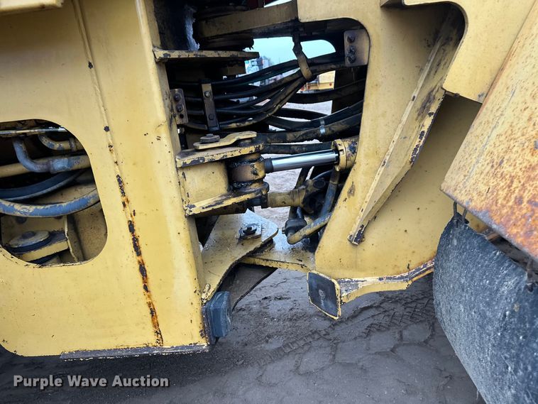 image for item DT6439 1995 Caterpillar 938F wheel loader
