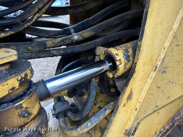 image for item DT6439 1995 Caterpillar 938F wheel loader