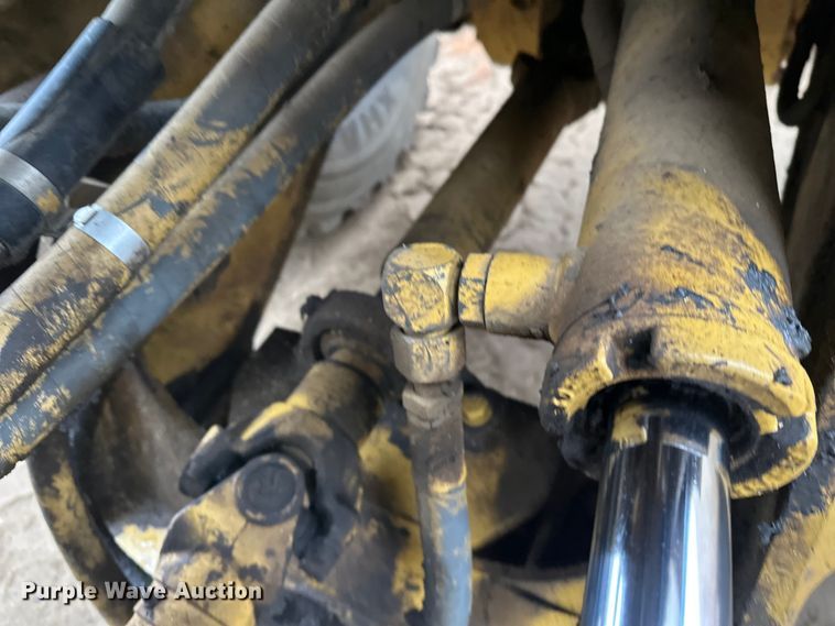 image for item DT6439 1995 Caterpillar 938F wheel loader