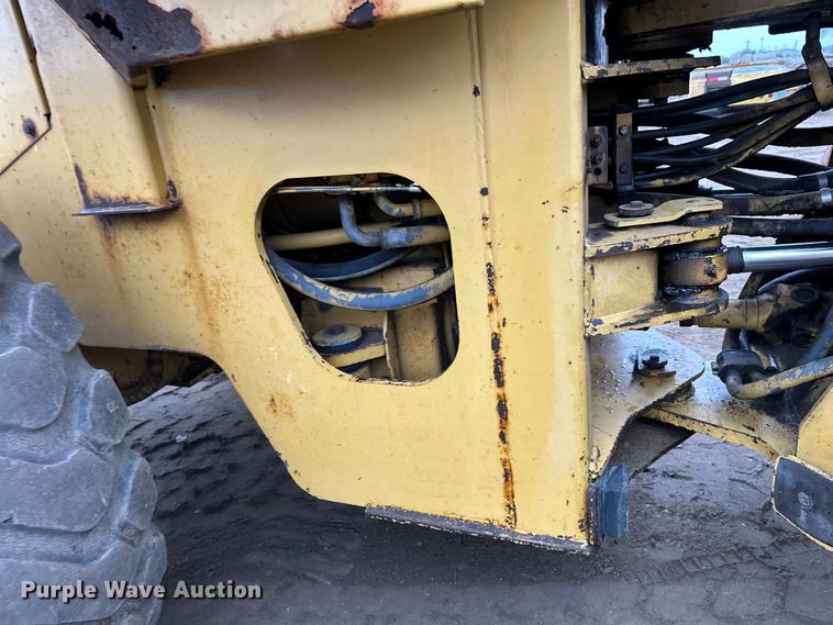 image for item DT6439 1995 Caterpillar 938F wheel loader