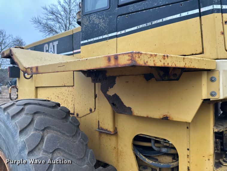 image for item DT6439 1995 Caterpillar 938F wheel loader