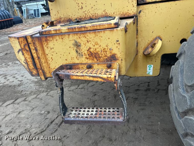 image for item DT6439 1995 Caterpillar 938F wheel loader