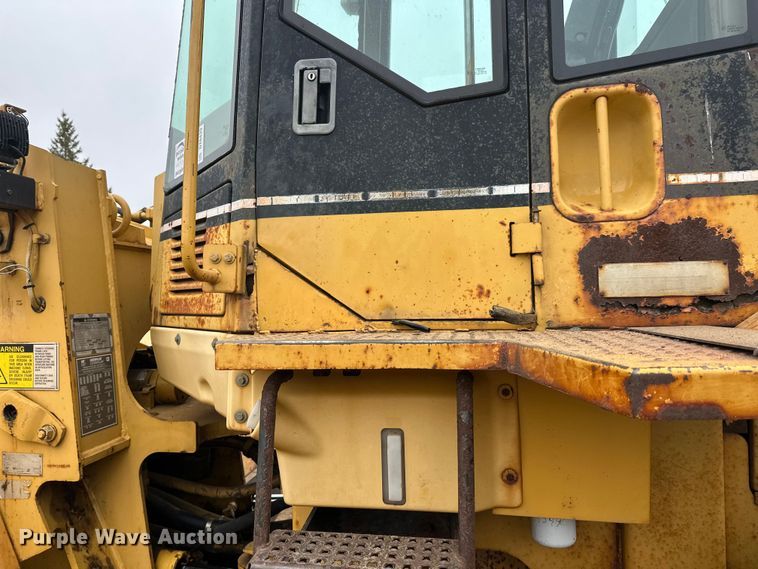 image for item DT6439 1995 Caterpillar 938F wheel loader