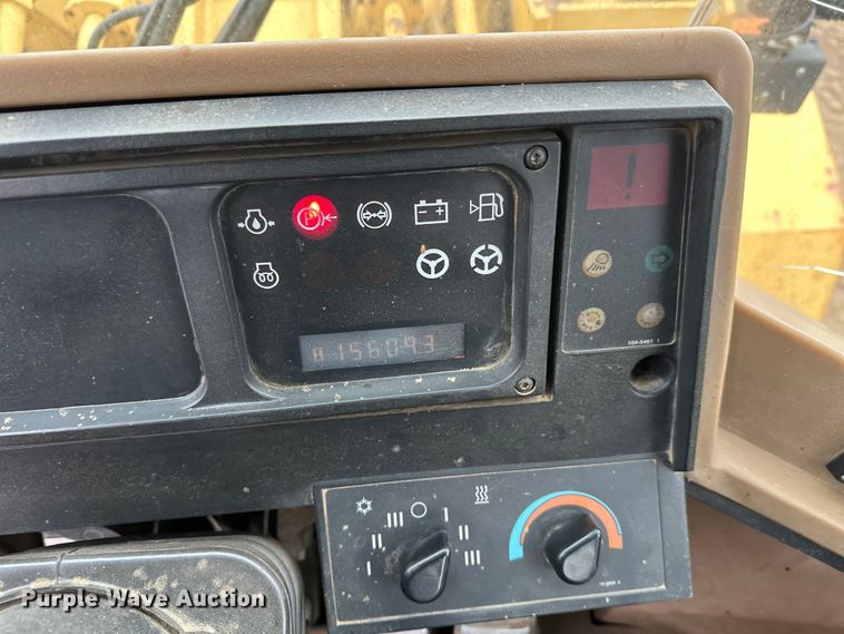 image for item DT6439 1995 Caterpillar 938F wheel loader