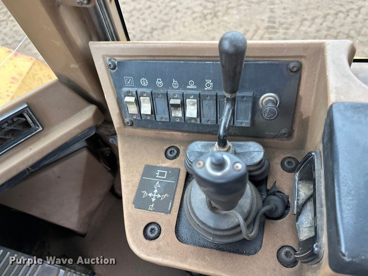 image for item DT6439 1995 Caterpillar 938F wheel loader