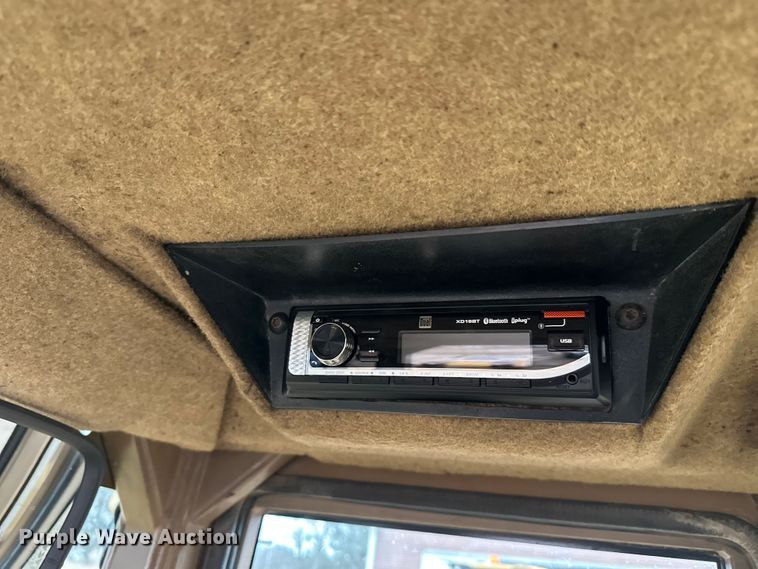 image for item DT6439 1995 Caterpillar 938F wheel loader