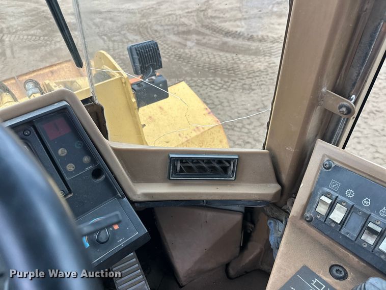 image for item DT6439 1995 Caterpillar 938F wheel loader