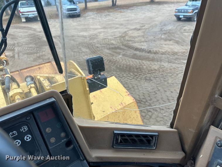 image for item DT6439 1995 Caterpillar 938F wheel loader