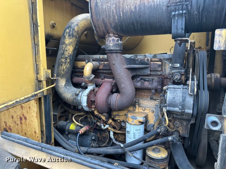 image for item DT6439 1995 Caterpillar 938F wheel loader