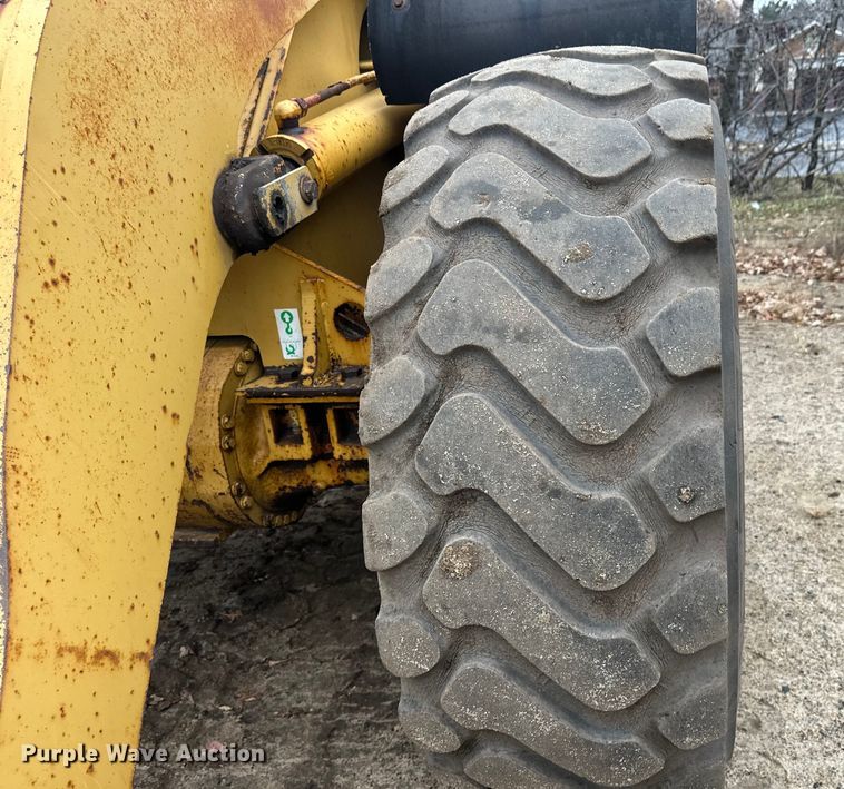 image for item DT6439 1995 Caterpillar 938F wheel loader