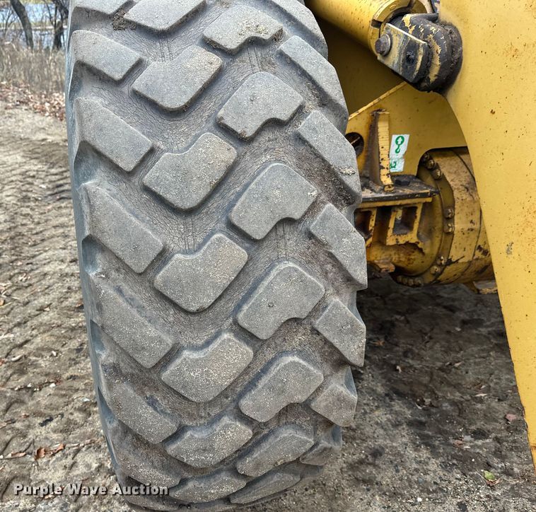 image for item DT6439 1995 Caterpillar 938F wheel loader