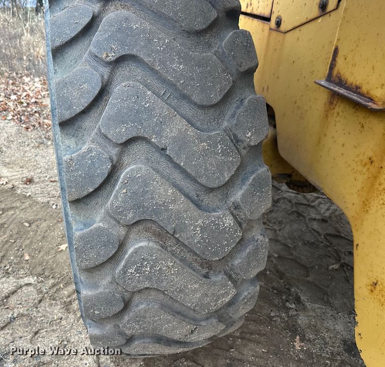 image for item DT6439 1995 Caterpillar 938F wheel loader