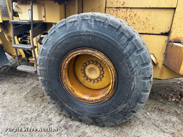 image for item DT6439 1995 Caterpillar 938F wheel loader