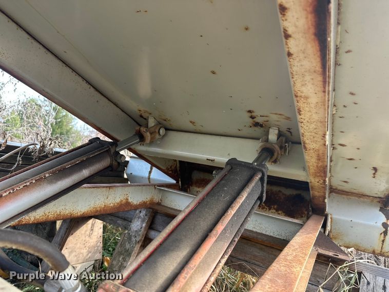 image for item DT6441 Dump bed