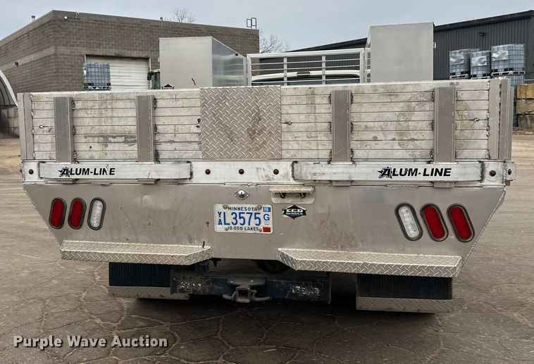 image for item DT6442 1993 Ford F450 Super Duty flatbed truck