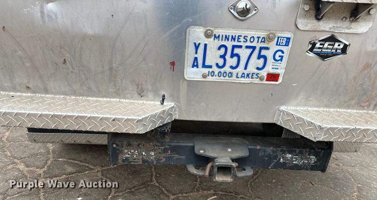 image for item DT6442 1993 Ford F450 Super Duty flatbed truck