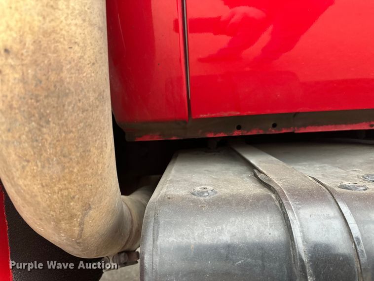 image for item DT6443 2001 Ford F650 utility / service truck