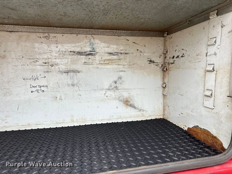 image for item DT6443 2001 Ford F650 utility / service truck