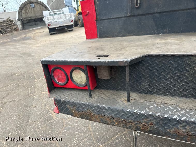 image for item DT6443 2001 Ford F650 utility / service truck