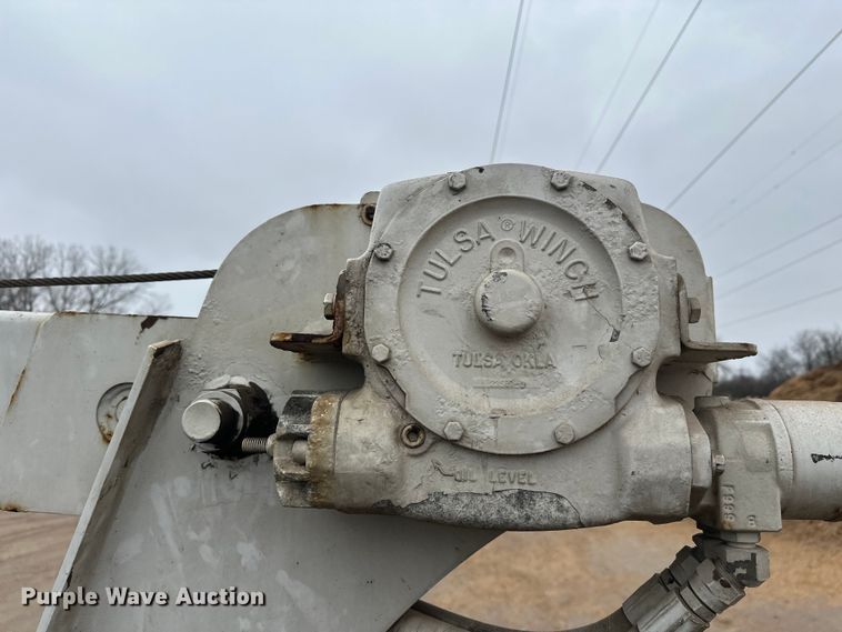 image for item DT6443 2001 Ford F650 utility / service truck