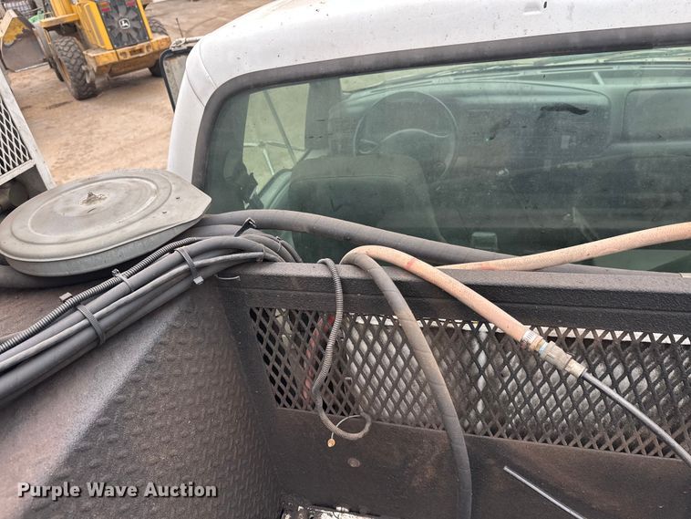 image for item DT6443 2001 Ford F650 utility / service truck