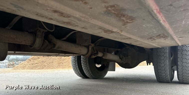 image for item DT6443 2001 Ford F650 utility / service truck