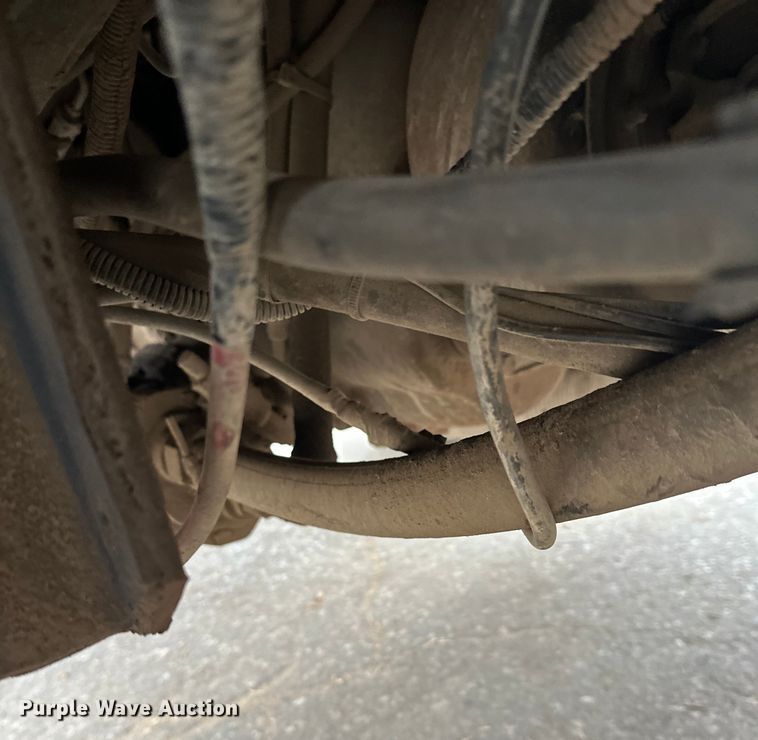 image for item DT6443 2001 Ford F650 utility / service truck