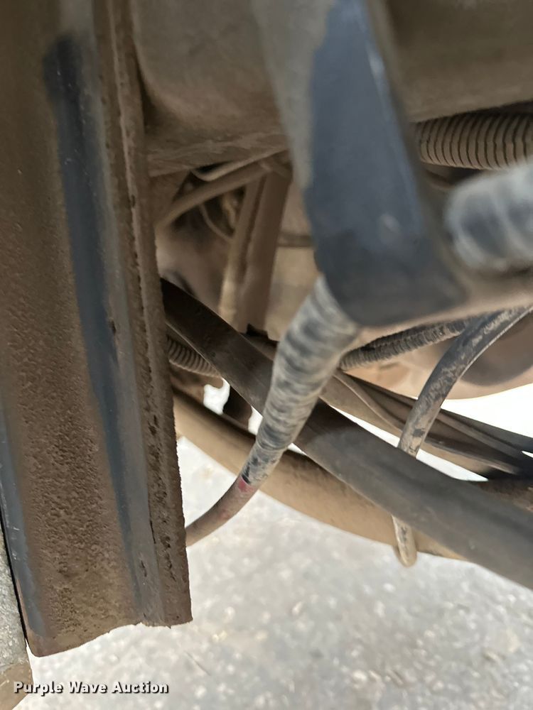 image for item DT6443 2001 Ford F650 utility / service truck