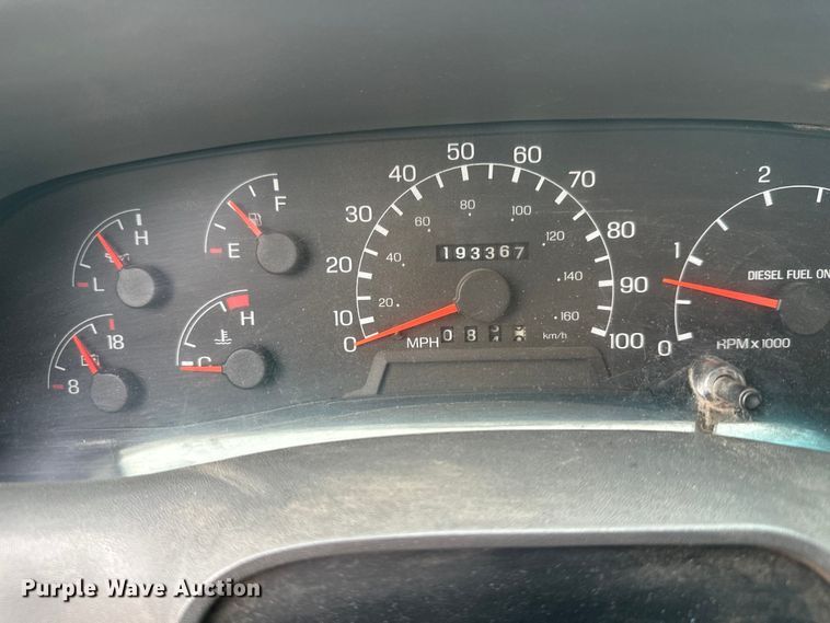 image for item DT6443 2001 Ford F650 utility / service truck