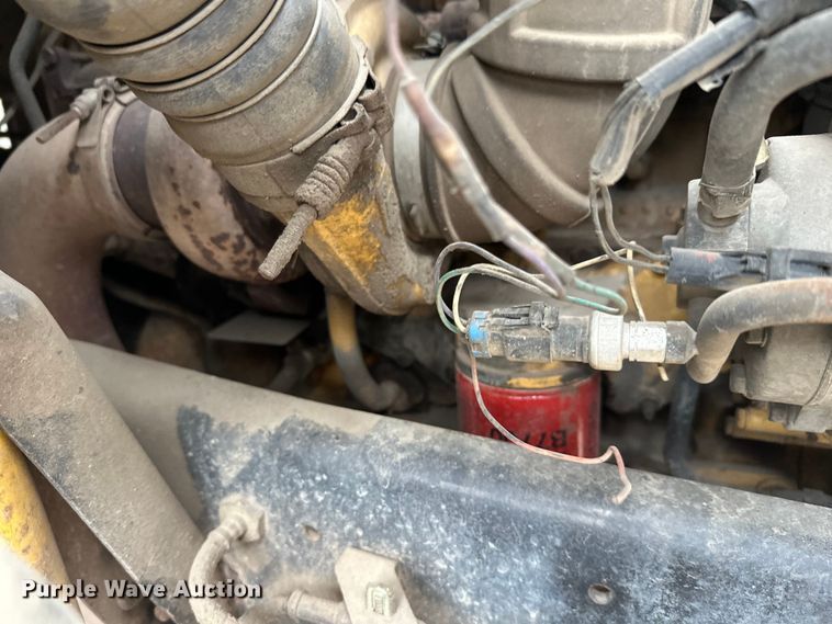 image for item DT6443 2001 Ford F650 utility / service truck