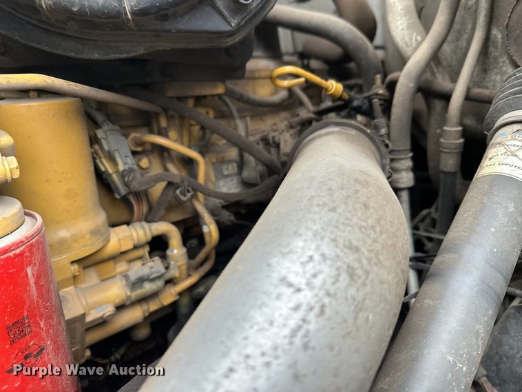 image for item DT6443 2001 Ford F650 utility / service truck