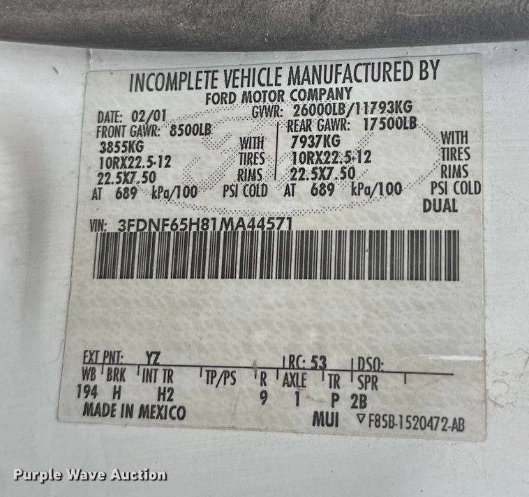 image for item DT6443 2001 Ford F650 utility / service truck