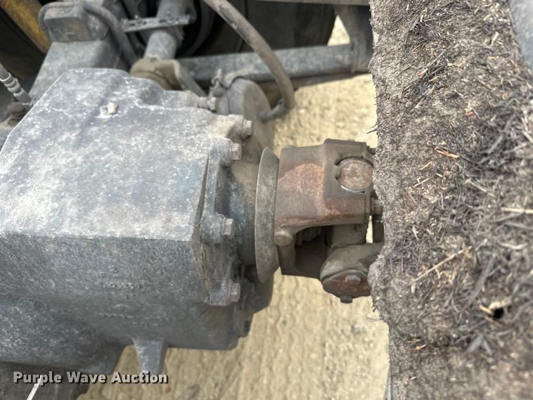 image for item DT6444 1999 Freightliner truck cab and chassis