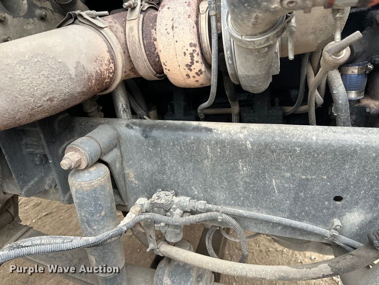 image for item DT6444 1999 Freightliner truck cab and chassis