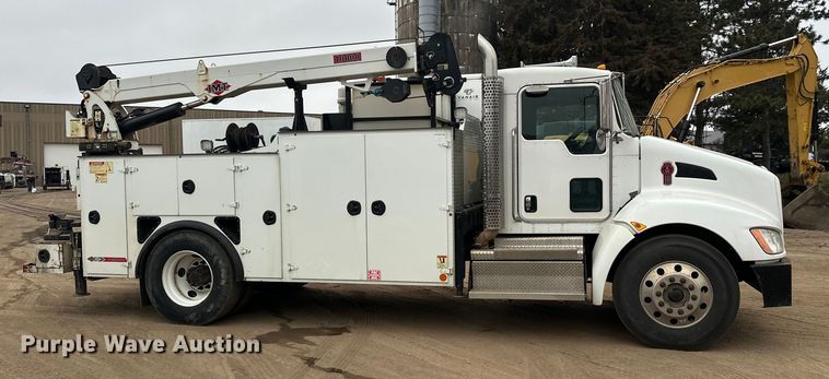 image for item DT6445 2019 Kenworth T370 utility / service truck