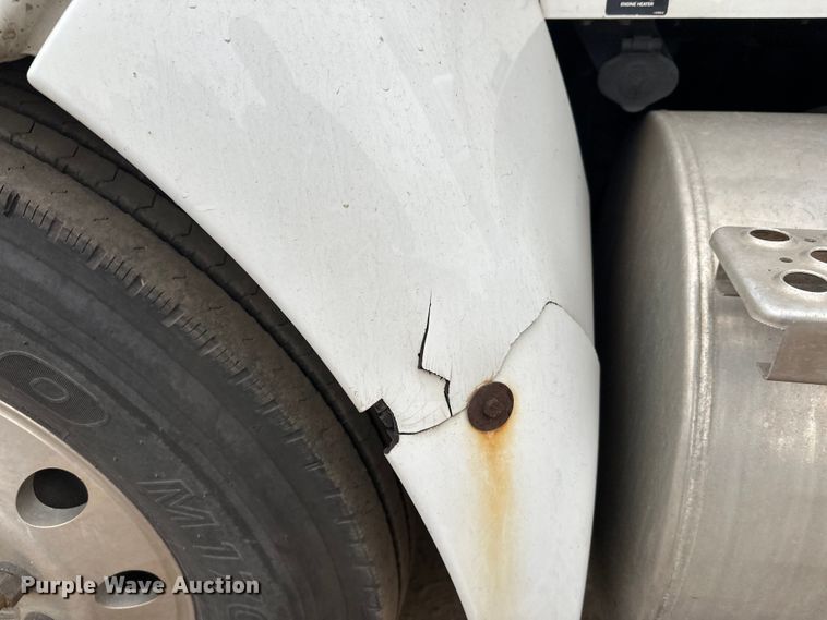 image for item DT6445 2019 Kenworth T370 utility / service truck