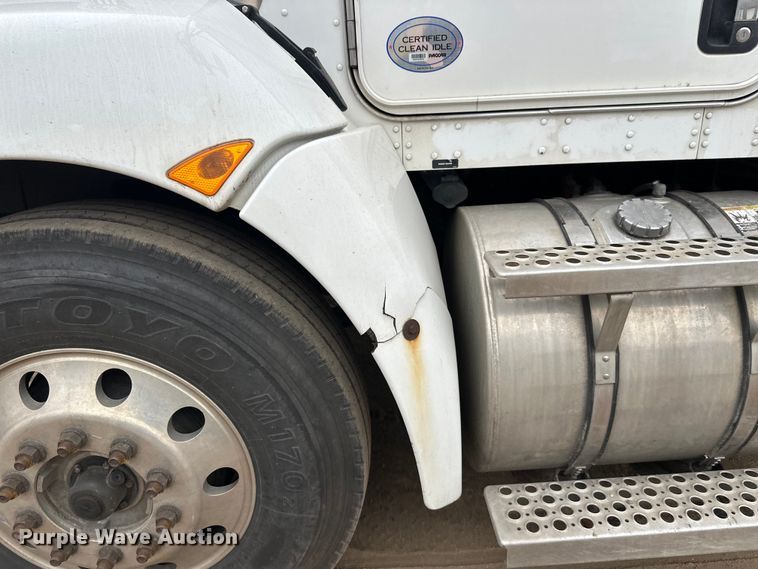 image for item DT6445 2019 Kenworth T370 utility / service truck