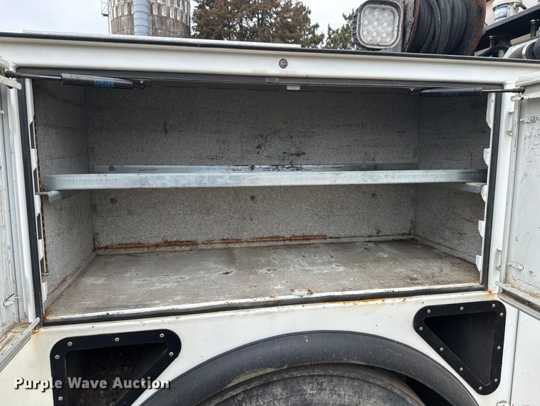 image for item DT6445 2019 Kenworth T370 utility / service truck