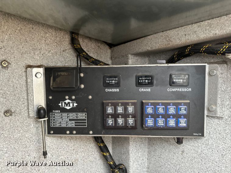 image for item DT6445 2019 Kenworth T370 utility / service truck