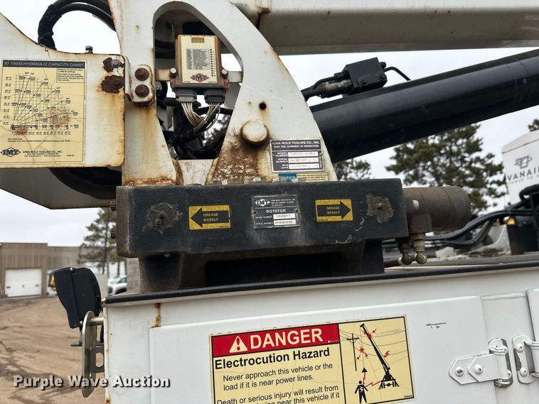 image for item DT6445 2019 Kenworth T370 utility / service truck